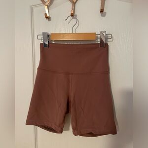Lululemon align short size 0, 6in length, dusty pink
